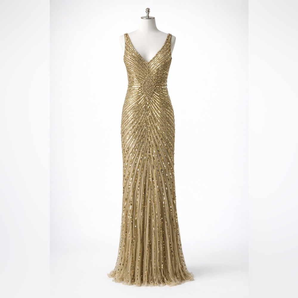 Gold Sequin V‑Neck Evening Gown. Aidan Mattox Size 2.